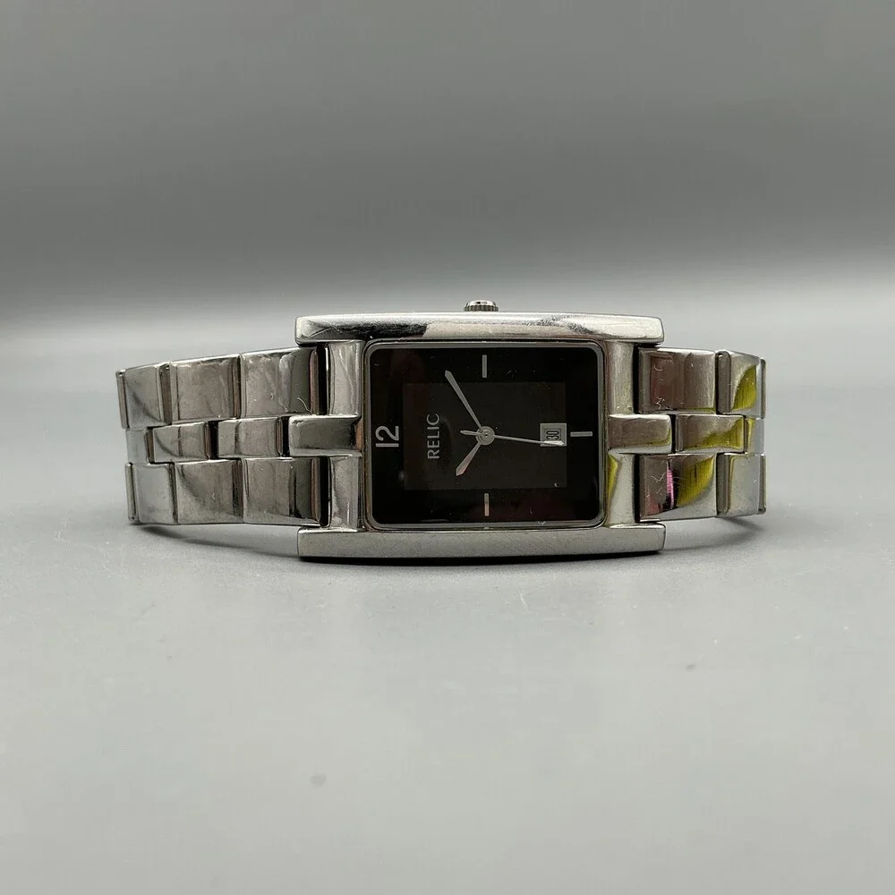 Relic Mens Watch 28mm Black Dial Stainless Steel Date ZR77044 New Battery 7.75